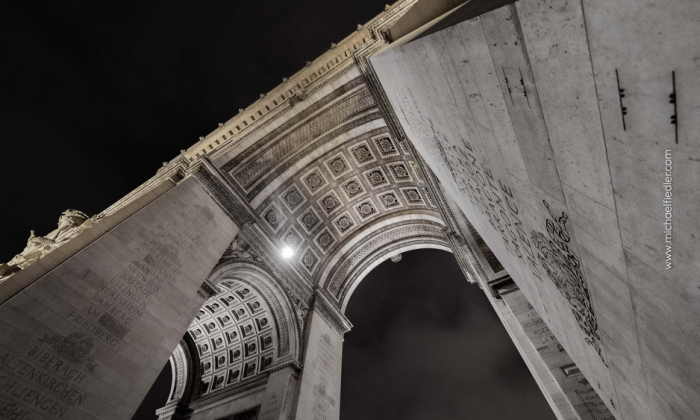 Arc de Triomphe de l’Étoile / Paris