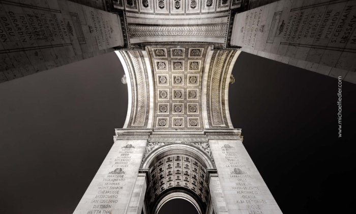 Arc de Triomphe de l’Étoile / Paris