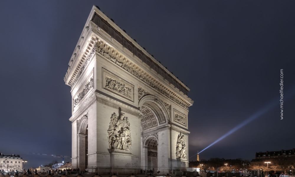Arc de Triomphe de l’Étoile / Paris