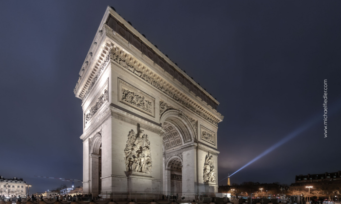 Arc de Triomphe de l’Étoile / Paris